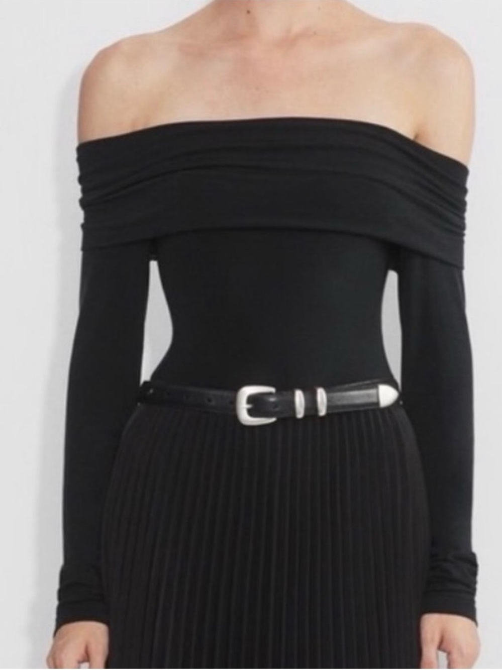 BABATON Off Shoulder Stresmline Top